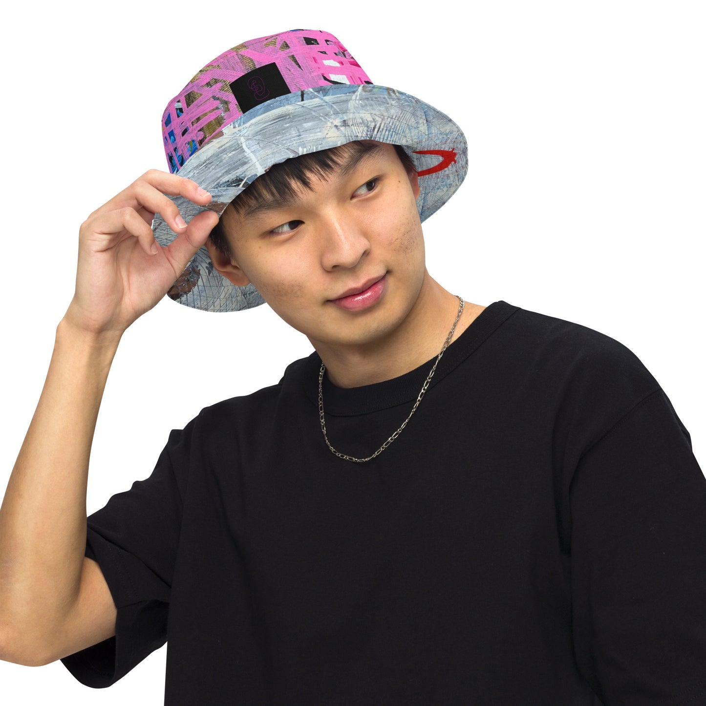 Reversible bucket hat