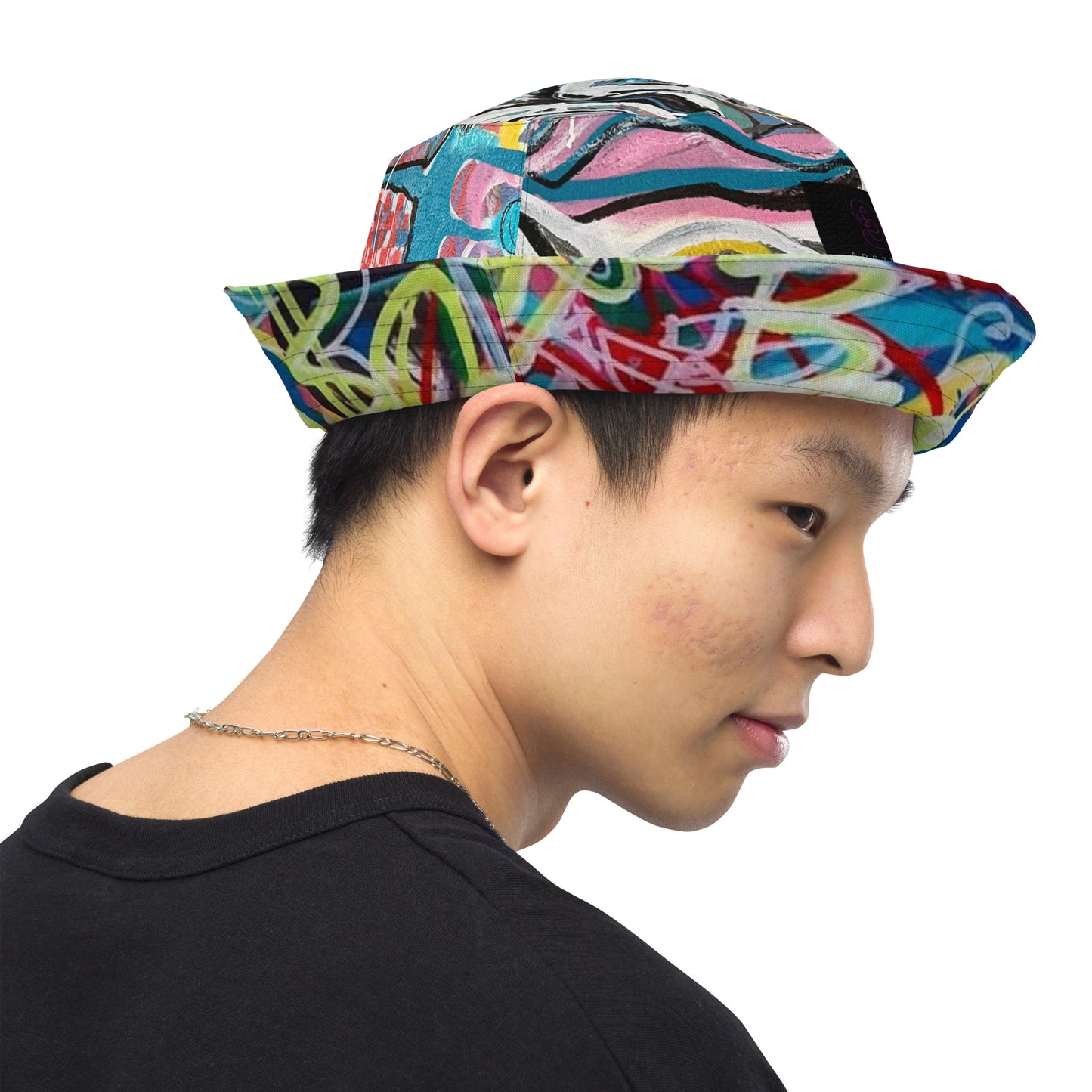 Reversible bucket hat